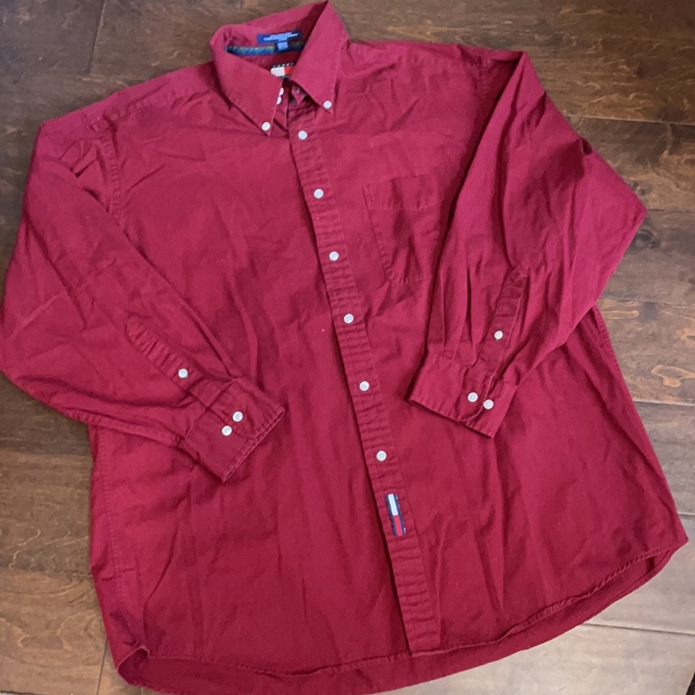 Tommy Hilfiger men’s shirt Sz 16 1/2” 32-33 Cotton Burgundy Red